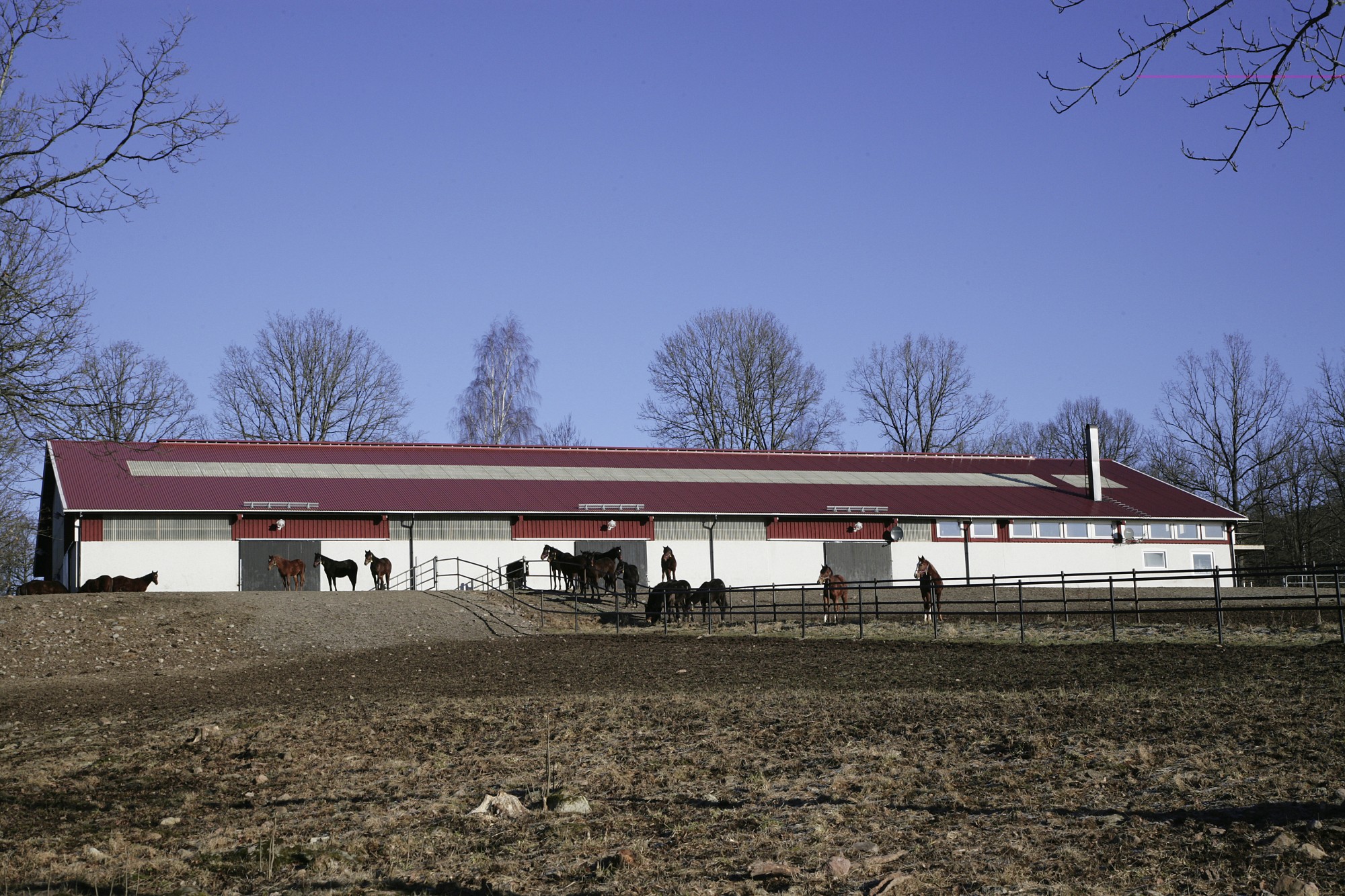 Stall, Ramkvilla, Svarthults gård