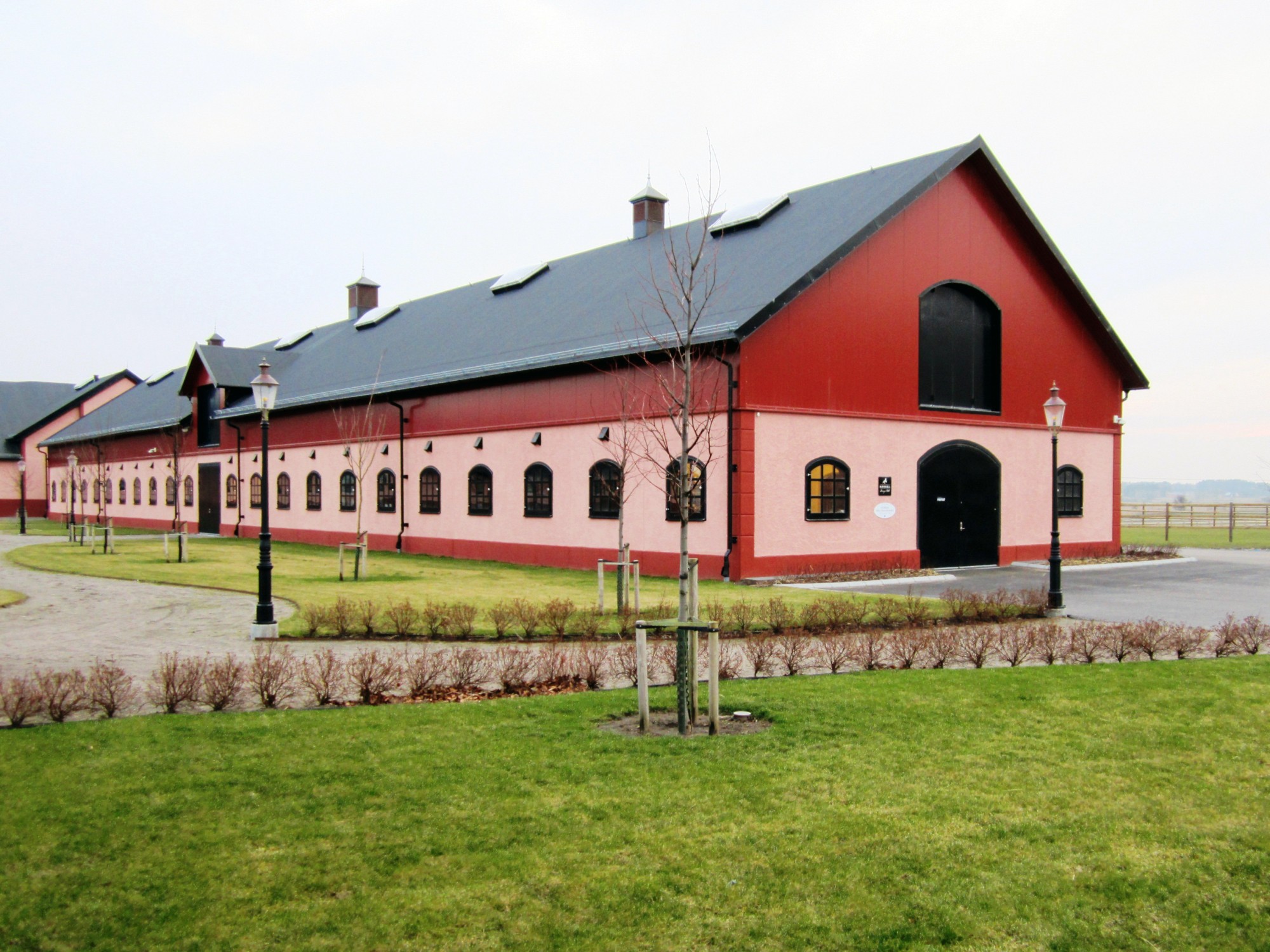 Stall och ridhus Lynga Gård